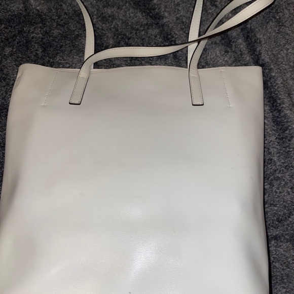 Michael Kors Handbag/Crossbody Tote Bag. - Picture 2 of 3